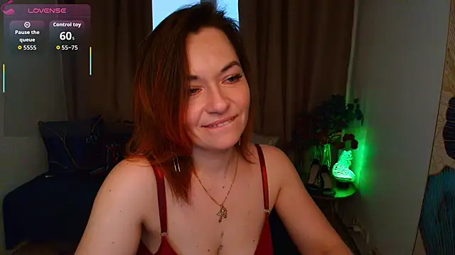 Serena Foxxx online show from 6, 4, 2026