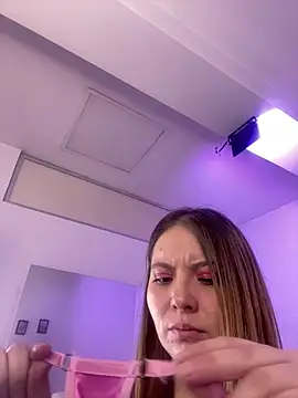 kattee adams online show from 16, 1, 2026