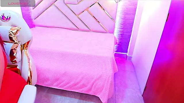 Snapshot of Addyy_02 chatting on 10, 10, 2025 Addyy 02 online show from 10, 10, 2025