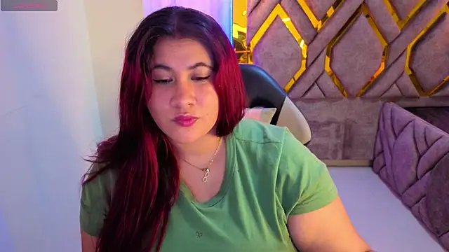 Snapshot of Addyy_02 chatting on 28, 11, 2025 Addyy 02 online show from 28, 11, 2025