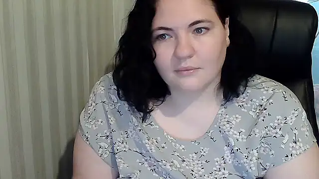 XLisaBlueXs  online show from 6, 10, 2025
