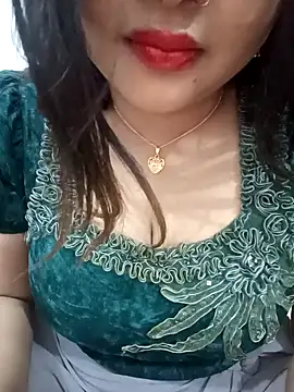 Beauty Queen Soniya online show from 24, 11, 2025