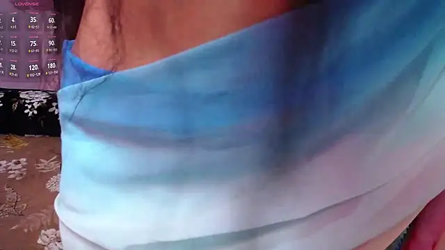 Snapshot of Hot_Hazel chatting on 2, 2, 2026 Hot Hazel online show from 2, 2, 2026