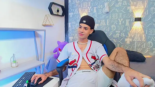 JacobBlackwell  online show from 13, 12, 2025