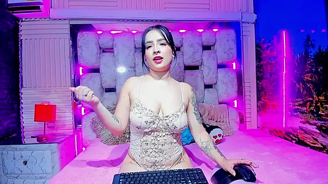 RubyEvanns online show from 21, 7, 2026