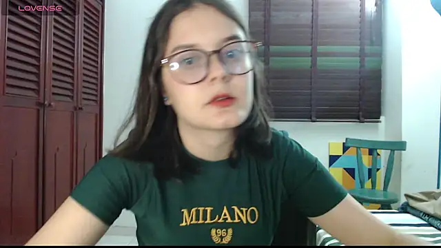 CarlaLorez online show from 12, 10, 2025