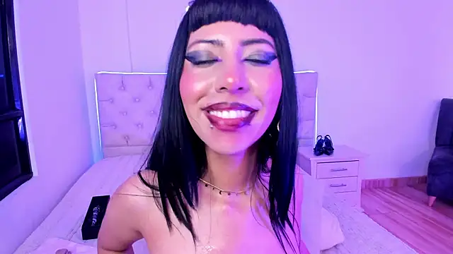Nina fox 0691 online show from 15, 5, 2026