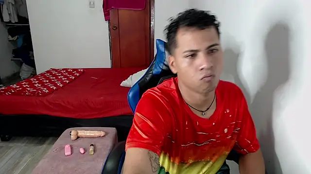 Raphael LatinBoy online show from 8, 10, 2025