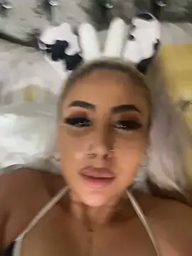 zara bellexx online show from 23, 2, 2026