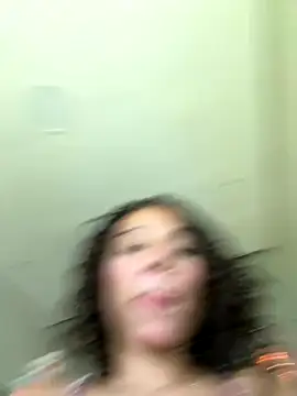 Snapshot of Bombomziin chatting on 17, 10, 2025 Bombomziin online show from 17, 10, 2025