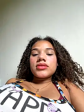 Snapshot of Bombomziin chatting on 20, 10, 2025 Bombomziin online show from 20, 10, 2025