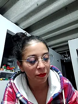 Snapshot of Eloisa_smith chatting on 27, 10, 2025 Eloisa smith online show from 27, 10, 2025