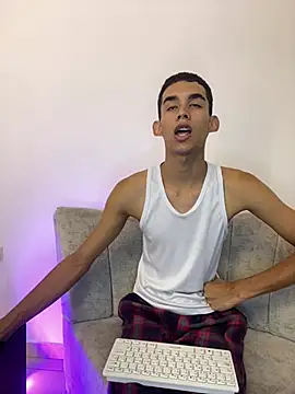 Snapshot of Paulosex12 chatting on 21, 6, 2026 Paulosex12 online show from 21, 6, 2026