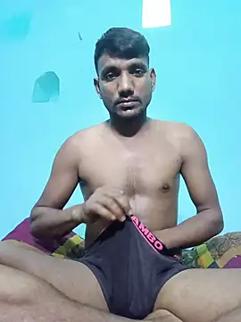 Snapshot of BiggerDickGuy chatting on 28, 2, 2026 BiggerDickGuy online show from 28, 2, 2026