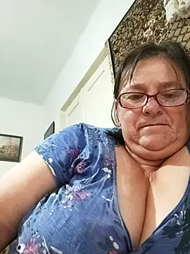 Snapshot of MilaCold5443 chatting on 5, 7, 2026 MilaCold5443 online show from 5, 7, 2026
