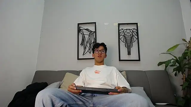 Snapshot of Austin_Reeds chatting on 21, 10, 2025 Austin Reeds online show from 21, 10, 2025