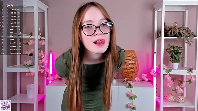 LittleCutieSandy online show from 22, 10, 2025