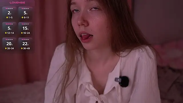 Petite Polly online show from 23, 3, 2026