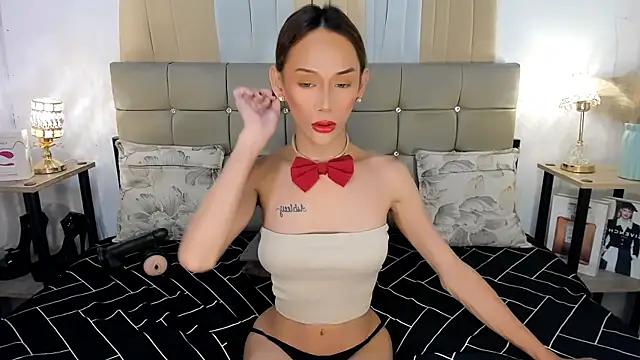 catiana moore online show from 11, 5, 2026