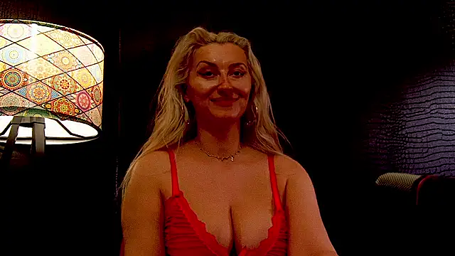 Snapshot of LeticiaReys chatting on 18, 2, 2026 LeticiaReys online show from 18, 2, 2026