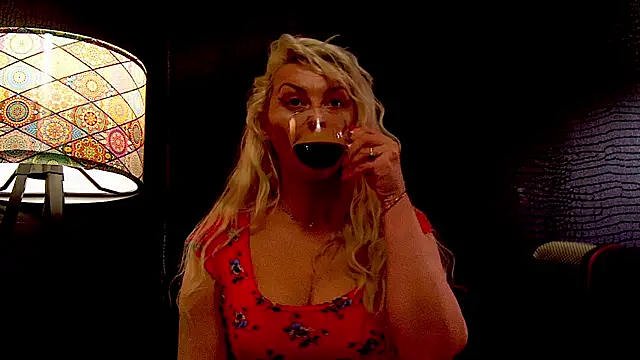 Snapshot of LeticiaReys chatting on 23, 2, 2026 LeticiaReys online show from 23, 2, 2026