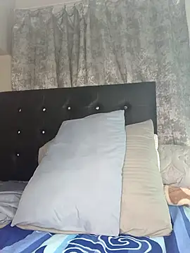 Snapshot of Linae1234 chatting on 1, 12, 2025 Linae1234 online show from 1, 12, 2025