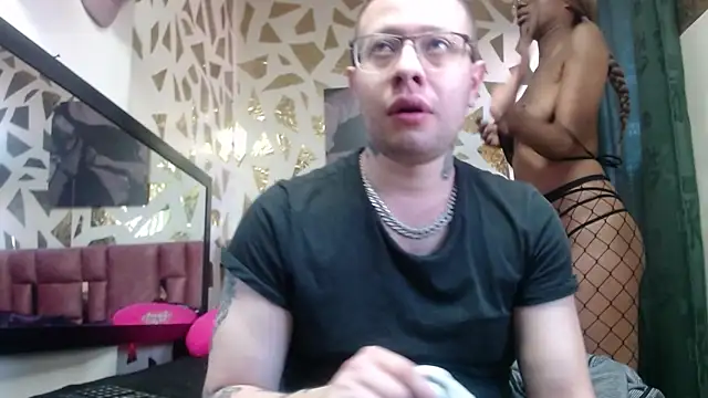 ashanti-and-alejo online show from 22, 10, 2025