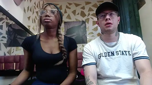 ashanti-and-alejo online show from 23, 10, 2025