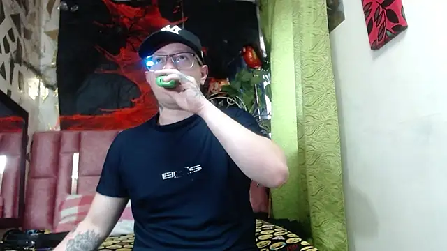 ashanti-and-alejo online show from 31, 10, 2025