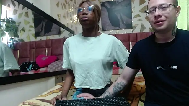 ashanti-and-alejo online show from 4, 11, 2025