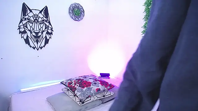 Emo Boy  online show from 30, 11, 2025