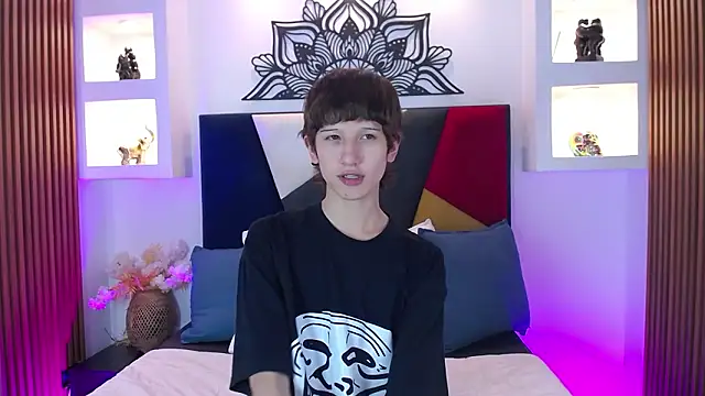 Snapshot of Emo_Boy_ chatting on 28, 2, 2026 Emo Boy online show from 28, 2, 2026