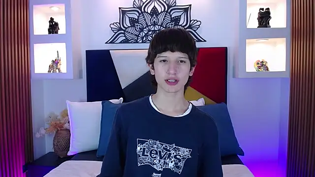 Snapshot of Emo_Boy_ chatting on 2, 3, 2026 Emo Boy online show from 2, 3, 2026