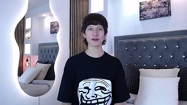 Snapshot of Emo_Boy_ chatting on 6, 3, 2026 Emo Boy online show from 6, 3, 2026