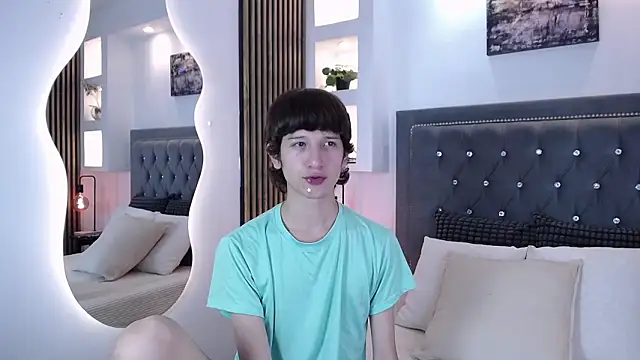 Snapshot of Emo_Boy_ chatting on 24, 3, 2026 Emo Boy online show from 24, 3, 2026