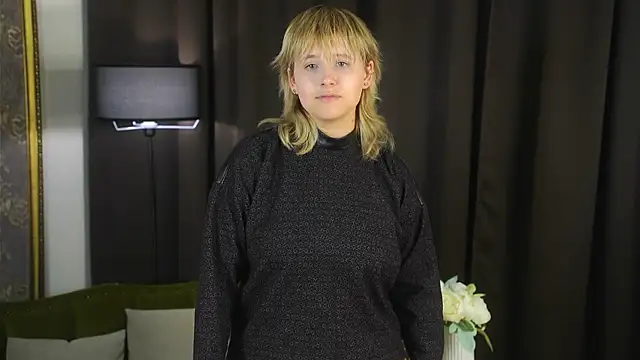 NikiHiley online show from 8, 10, 2025