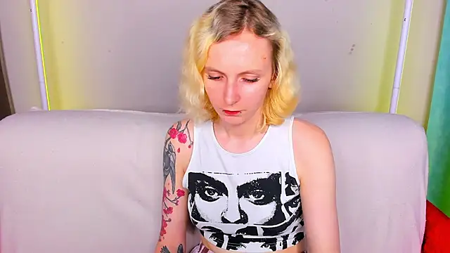 LikiLips online show from 14, 6, 2026