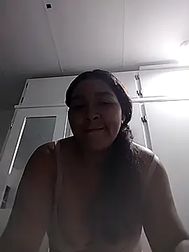 EliehtIsabellx online show from 10, 10, 2025