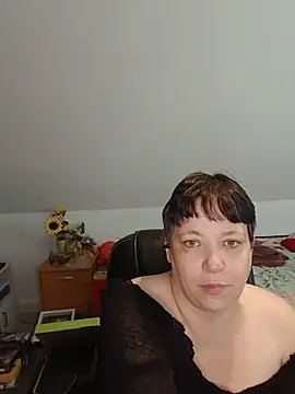 Michelle Livia online show from 13, 5, 2026
