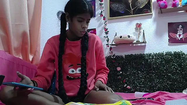 Snapshot of thianahorny chatting on 24, 4, 2026 thianahorny online show from 24, 4, 2026