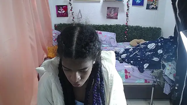 thianahorny online show from 17, 6, 2026