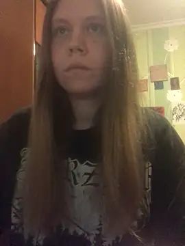 LunaVirelle online show from 13, 4, 2026