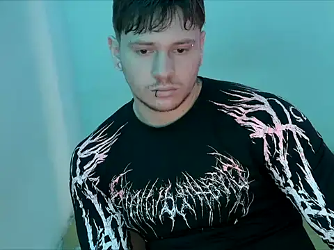 Snapshot of Skol_100802 chatting on 13, 3, 2026 Skol 100802 online show from 13, 3, 2026