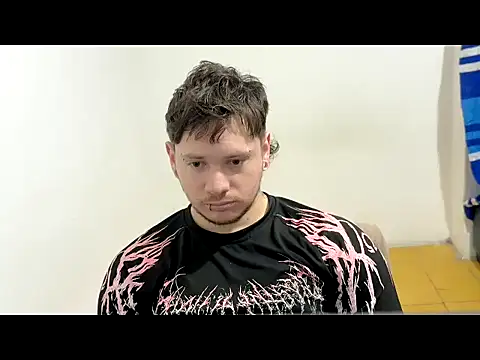 Snapshot of Skol_100802 chatting on 22, 3, 2026 Skol 100802 online show from 22, 3, 2026