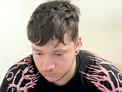 Snapshot of Skol_100802 chatting on 26, 3, 2026 Skol 100802 online show from 26, 3, 2026