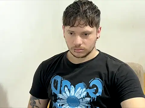 Snapshot of Skol_100802 chatting on 31, 3, 2026 Skol 100802 online show from 31, 3, 2026