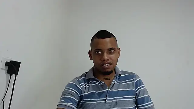 Snapshot of drako_monster chatting on 4, 11, 2025 drako monster online show from 4, 11, 2025