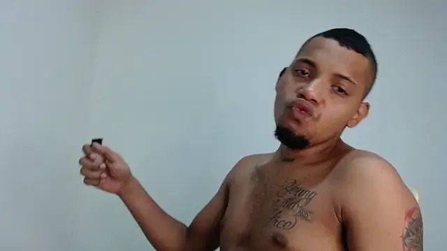 Snapshot of drako_monster chatting on 15, 11, 2025 drako monster online show from 15, 11, 2025