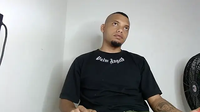 Snapshot of drako_monster chatting on 16, 4, 2026 drako monster online show from 16, 4, 2026