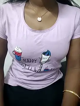 Snapshot of Tamilmallu-duskygirl03 chatting on 15, 11, 2025 Tamilmallu-duskygirl03 online show from 15, 11, 2025